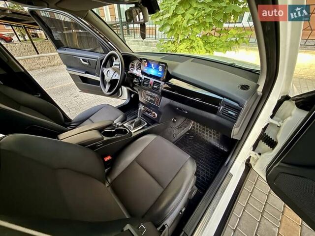 Белый Мерседес ГЛК-Класс, объемом двигателя 2.14 л и пробегом 195 тыс. км за 13999 $, фото 45 на Automoto.ua