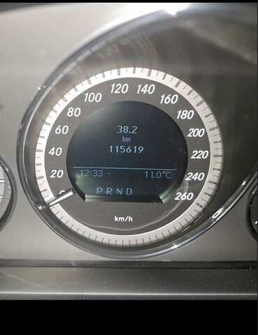 Белый Мерседес ГЛК-Класс, объемом двигателя 2.14 л и пробегом 115 тыс. км за 18000 $, фото 12 на Automoto.ua