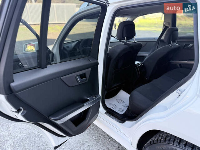 Белый Мерседес ГЛК-Класс, объемом двигателя 2.14 л и пробегом 265 тыс. км за 11800 $, фото 13 на Automoto.ua