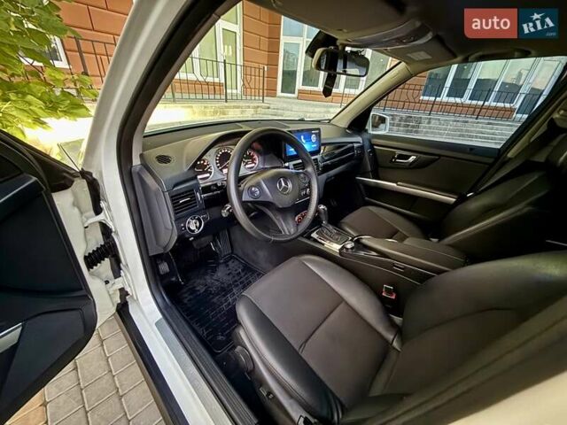 Белый Мерседес ГЛК-Класс, объемом двигателя 2.14 л и пробегом 195 тыс. км за 13999 $, фото 40 на Automoto.ua