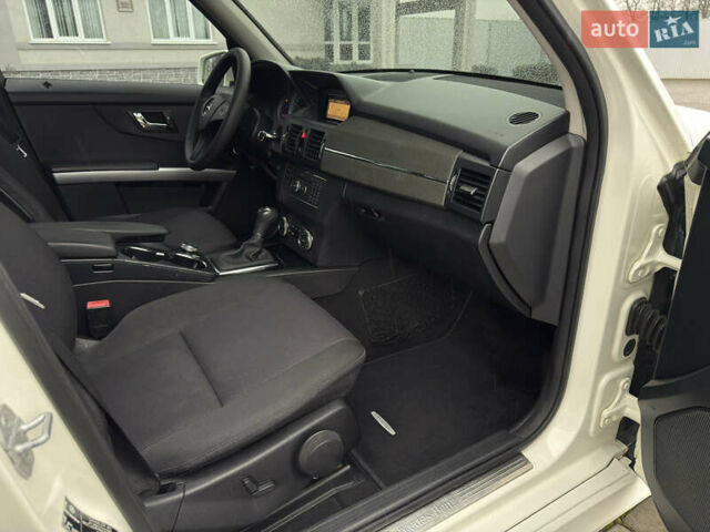 Білий Мерседес ГЛК-Клас, об'ємом двигуна 2.2 л та пробігом 275 тис. км за 11300 $, фото 45 на Automoto.ua