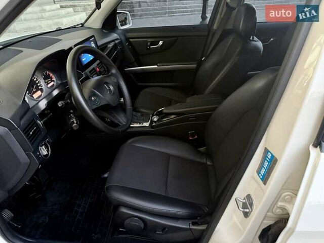 Белый Мерседес ГЛК-Класс, объемом двигателя 2.14 л и пробегом 195 тыс. км за 13999 $, фото 41 на Automoto.ua