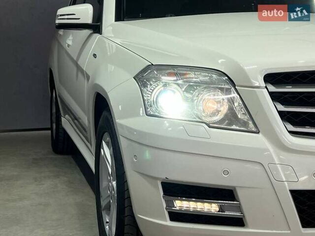 Белый Мерседес ГЛК-Класс, объемом двигателя 2.14 л и пробегом 191 тыс. км за 14500 $, фото 1 на Automoto.ua