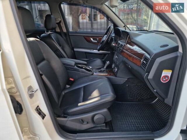 Білий Мерседес ГЛК-Клас, об'ємом двигуна 2.14 л та пробігом 192 тис. км за 14490 $, фото 40 на Automoto.ua