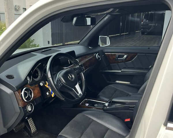 Белый Мерседес ГЛК-Класс, объемом двигателя 2.14 л и пробегом 130 тыс. км за 19000 $, фото 10 на Automoto.ua