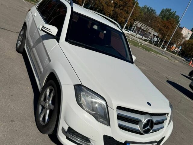 Белый Мерседес ГЛК-Класс, объемом двигателя 2.1 л и пробегом 360 тыс. км за 15000 $, фото 1 на Automoto.ua