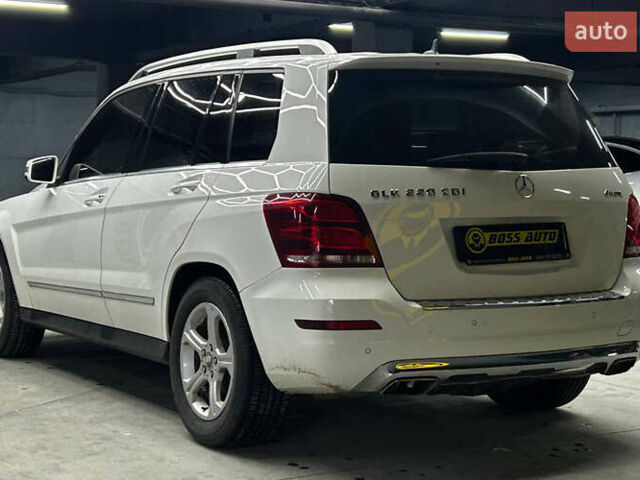 Білий Мерседес ГЛК-Клас, об'ємом двигуна 2.14 л та пробігом 170 тис. км за 17800 $, фото 3 на Automoto.ua