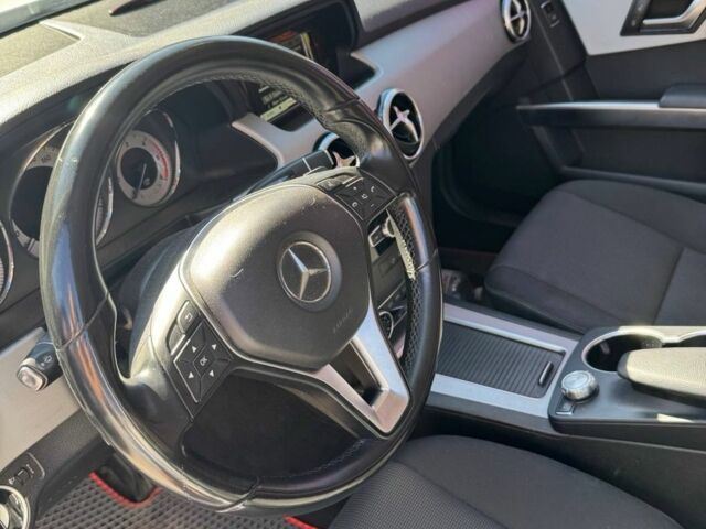 Белый Мерседес ГЛК-Класс, объемом двигателя 2.1 л и пробегом 360 тыс. км за 15000 $, фото 8 на Automoto.ua