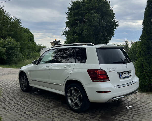 Мерседес ГЛК-Клас 2013 у Вінниці на Automoto.ua Білий Мерседес ГЛК-Клас, об'ємом двигуна 2.14 л та пробігом 230 тис. км за 19300 $, фото 3 на Automoto.ua