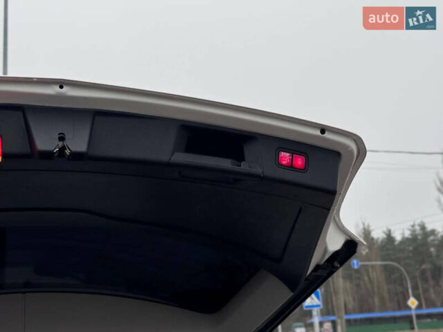 Белый Мерседес ГЛК-Класс, объемом двигателя 3.5 л и пробегом 227 тыс. км за 14650 $, фото 39 на Automoto.ua