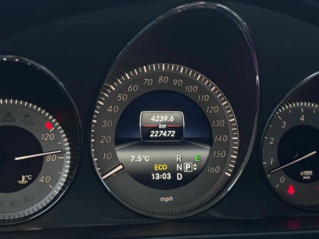 Белый Мерседес ГЛК-Класс, объемом двигателя 3.5 л и пробегом 227 тыс. км за 14650 $, фото 14 на Automoto.ua