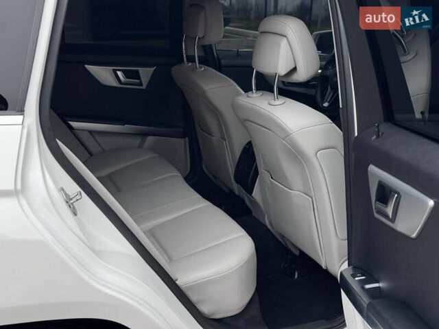 Белый Мерседес ГЛК-Класс, объемом двигателя 3.5 л и пробегом 227 тыс. км за 14650 $, фото 36 на Automoto.ua