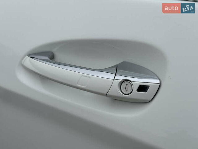Белый Мерседес ГЛК-Класс, объемом двигателя 2.14 л и пробегом 170 тыс. км за 15500 $, фото 18 на Automoto.ua