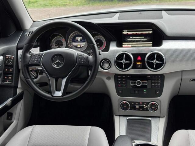 Белый Мерседес ГЛК-Класс, объемом двигателя 3.5 л и пробегом 227 тыс. км за 14650 $, фото 10 на Automoto.ua