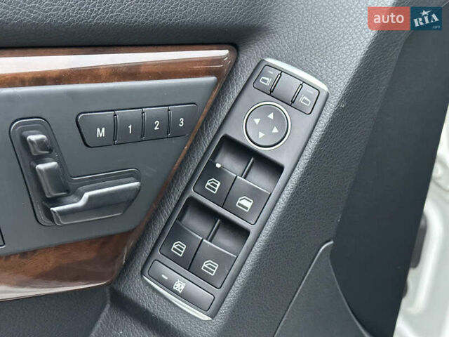 Белый Мерседес ГЛК-Класс, объемом двигателя 2.14 л и пробегом 170 тыс. км за 15500 $, фото 52 на Automoto.ua