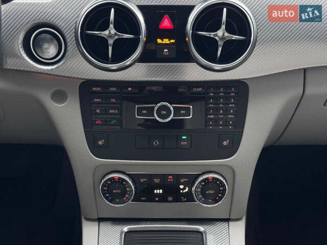 Белый Мерседес ГЛК-Класс, объемом двигателя 3.5 л и пробегом 227 тыс. км за 14650 $, фото 29 на Automoto.ua