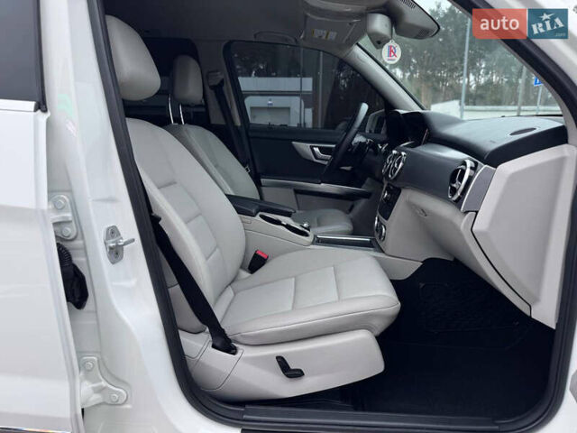 Белый Мерседес ГЛК-Класс, объемом двигателя 3.5 л и пробегом 227 тыс. км за 14650 $, фото 35 на Automoto.ua