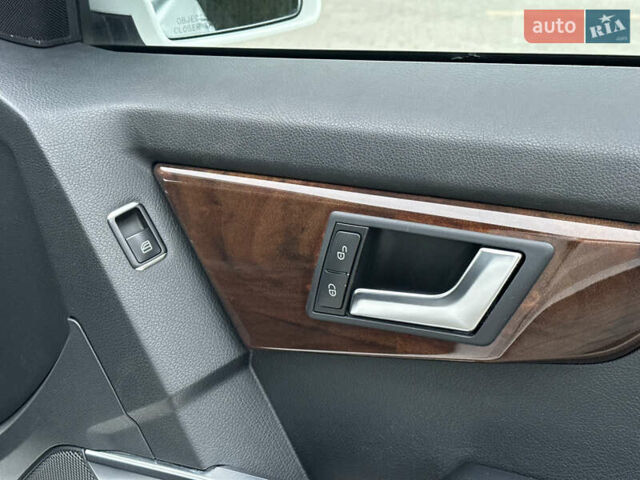 Белый Мерседес ГЛК-Класс, объемом двигателя 2.14 л и пробегом 170 тыс. км за 15500 $, фото 41 на Automoto.ua