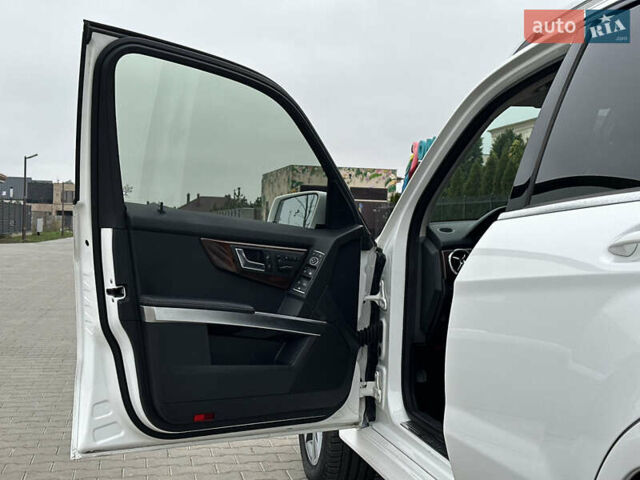 Белый Мерседес ГЛК-Класс, объемом двигателя 2.14 л и пробегом 170 тыс. км за 15500 $, фото 49 на Automoto.ua