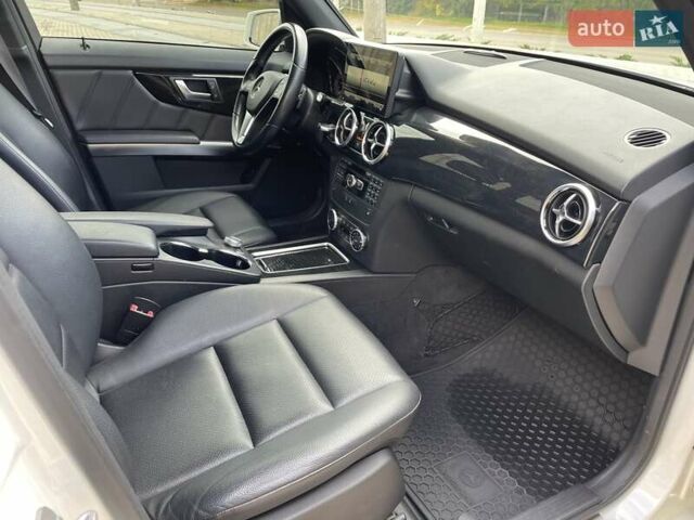 Білий Мерседес ГЛК-Клас, об'ємом двигуна 2.14 л та пробігом 170 тис. км за 17500 $, фото 28 на Automoto.ua