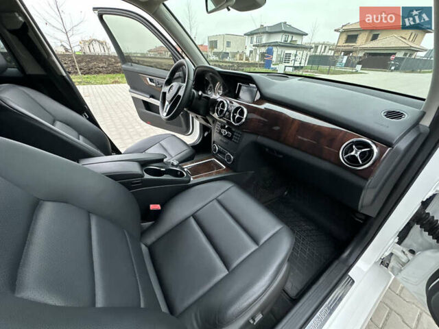 Белый Мерседес ГЛК-Класс, объемом двигателя 2.14 л и пробегом 170 тыс. км за 15500 $, фото 43 на Automoto.ua