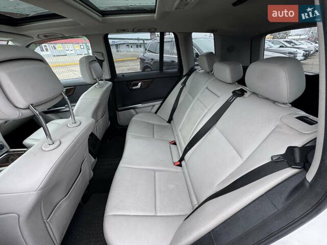 Белый Мерседес ГЛК-Класс, объемом двигателя 3.5 л и пробегом 251 тыс. км за 13990 $, фото 29 на Automoto.ua