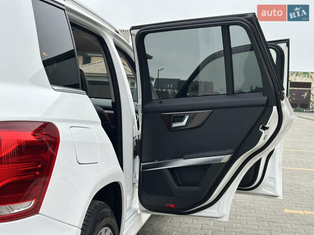 Белый Мерседес ГЛК-Класс, объемом двигателя 2.14 л и пробегом 170 тыс. км за 15500 $, фото 34 на Automoto.ua