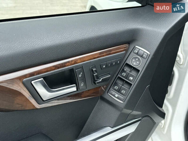 Белый Мерседес ГЛК-Класс, объемом двигателя 2.14 л и пробегом 170 тыс. км за 15500 $, фото 50 на Automoto.ua