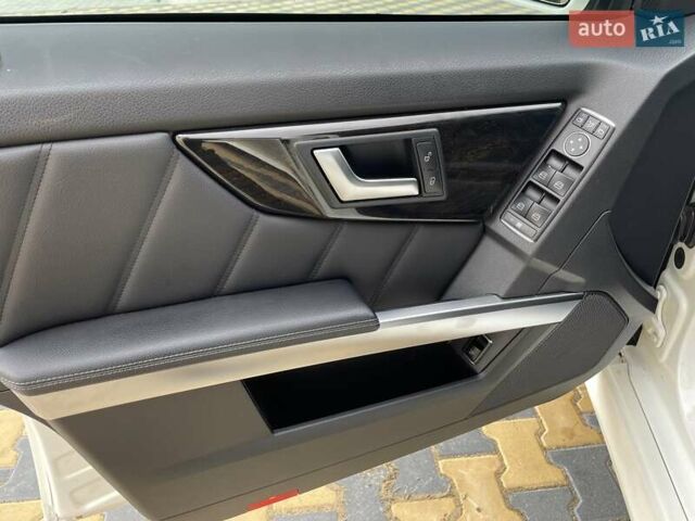 Білий Мерседес ГЛК-Клас, об'ємом двигуна 2.14 л та пробігом 170 тис. км за 17500 $, фото 18 на Automoto.ua