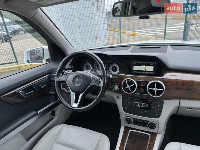 Белый Мерседес ГЛК-Класс, объемом двигателя 3.5 л и пробегом 251 тыс. км за 13990 $, фото 32 на Automoto.ua