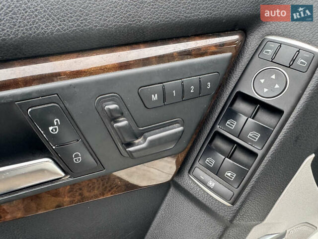 Белый Мерседес ГЛК-Класс, объемом двигателя 3.5 л и пробегом 251 тыс. км за 13990 $, фото 18 на Automoto.ua