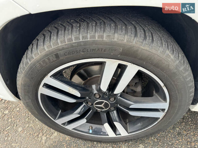 Белый Мерседес ГЛК-Класс, объемом двигателя 3.5 л и пробегом 251 тыс. км за 13990 $, фото 12 на Automoto.ua
