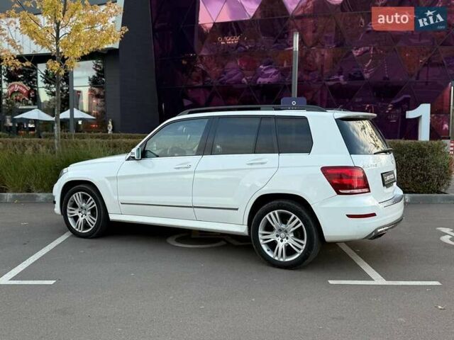 Мерседес ГЛК-Класс 2014 в Киеве на Automoto.ua Белый Мерседес ГЛК-Класс, объемом двигателя 2.14 л и пробегом 268 тыс. км за 20490 $, фото 3 на Automoto.ua