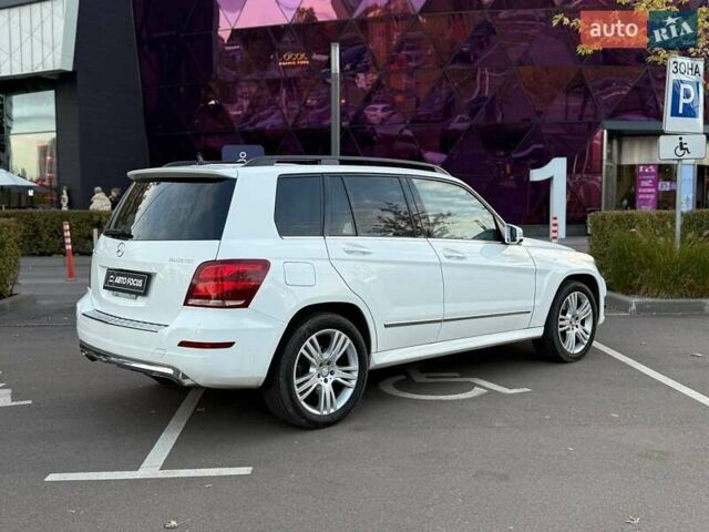 Мерседес ГЛК-Класс 2014 в Киеве на Automoto.ua Белый Мерседес ГЛК-Класс, объемом двигателя 2.14 л и пробегом 268 тыс. км за 20490 $, фото 5 на Automoto.ua
