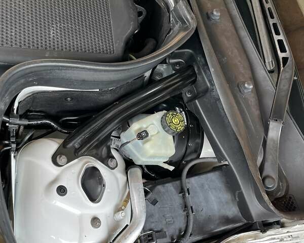 Білий Мерседес ГЛК-Клас, об'ємом двигуна 2.14 л та пробігом 205 тис. км за 20000 $, фото 29 на Automoto.ua