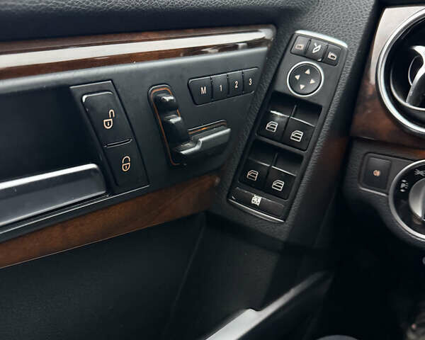 Белый Мерседес ГЛК-Класс, объемом двигателя 2.14 л и пробегом 183 тыс. км за 18700 $, фото 19 на Automoto.ua