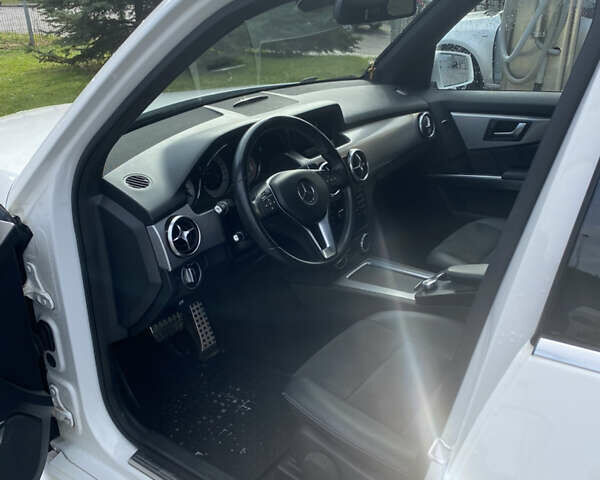 Білий Мерседес ГЛК-Клас, об'ємом двигуна 2.14 л та пробігом 137 тис. км за 34000 $, фото 2 на Automoto.ua