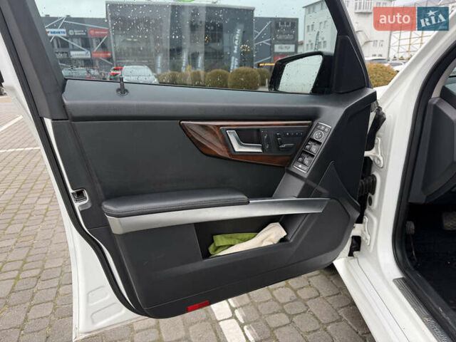 Белый Мерседес ГЛК-Класс, объемом двигателя 2.14 л и пробегом 183 тыс. км за 18700 $, фото 13 на Automoto.ua