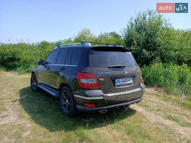 Чорний Мерседес ГЛК-Клас, об'ємом двигуна 3 л та пробігом 220 тис. км за 12000 $, фото 2 на Automoto.ua