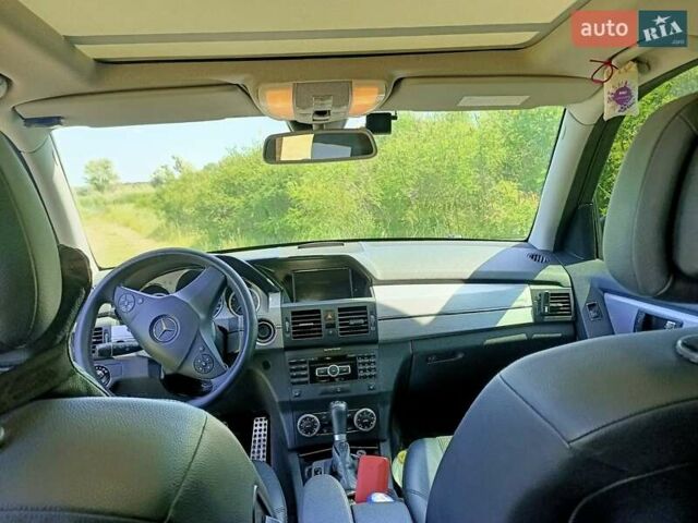 Чорний Мерседес ГЛК-Клас, об'ємом двигуна 3 л та пробігом 220 тис. км за 12000 $, фото 5 на Automoto.ua