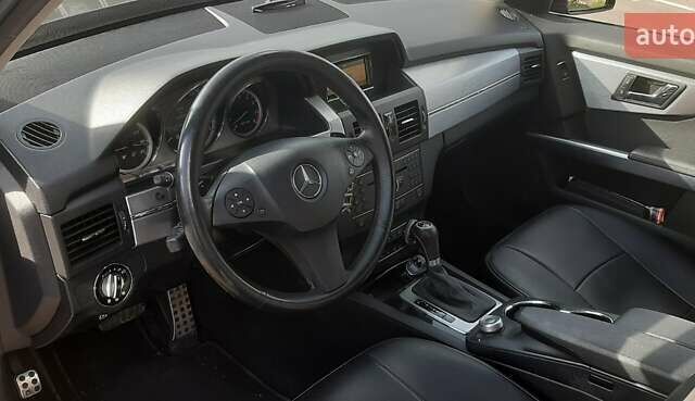 Черный Мерседес ГЛК-Класс, объемом двигателя 3 л и пробегом 127 тыс. км за 14900 $, фото 20 на Automoto.ua