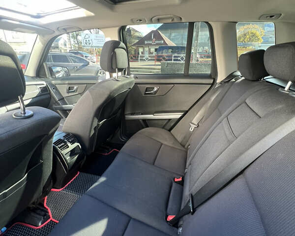 Мерседес ГЛК-Класс 2010 в Коломые на Automoto.ua Черный Мерседес ГЛК-Класс, объемом двигателя 2.14 л и пробегом 261 тыс. км за 11800 $, фото 26 на Automoto.ua