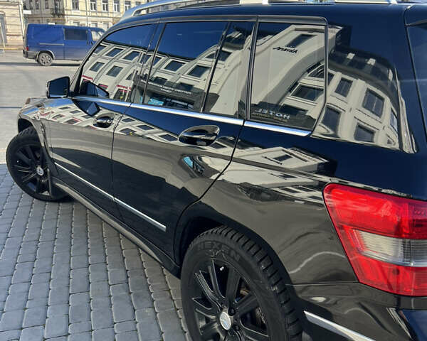 Мерседес ГЛК-Класс 2010 в Коломые на Automoto.ua Черный Мерседес ГЛК-Класс, объемом двигателя 2.14 л и пробегом 261 тыс. км за 11800 $, фото 14 на Automoto.ua