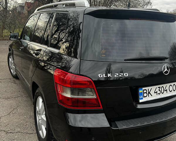 Чорний Мерседес ГЛК-Клас, об'ємом двигуна 2.14 л та пробігом 374 тис. км за 12000 $, фото 3 на Automoto.ua
