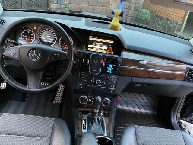 Мерседес ГЛК-Класс 2011 в Мукачеве на Automoto.ua Черный Мерседес ГЛК-Класс, объемом двигателя 2.1 л и пробегом 288 тыс. км за 13500 $, фото 12 на Automoto.ua