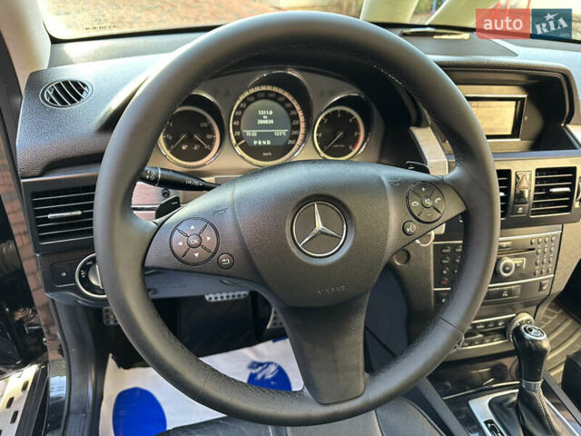 Черный Мерседес ГЛК-Класс, объемом двигателя 2.14 л и пробегом 280 тыс. км за 12650 $, фото 113 на Automoto.ua