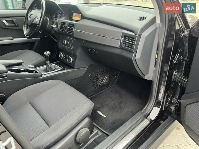 Черный Мерседес ГЛК-Класс, объемом двигателя 2.14 л и пробегом 211 тыс. км за 13900 $, фото 25 на Automoto.ua