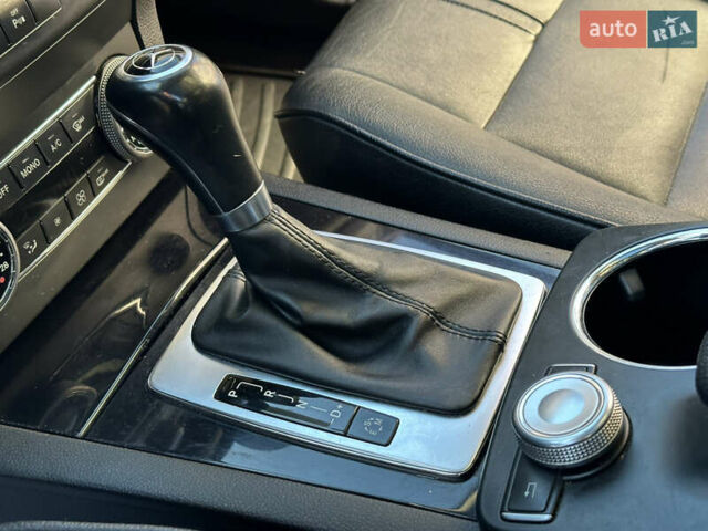 Черный Мерседес ГЛК-Класс, объемом двигателя 2.14 л и пробегом 280 тыс. км за 12650 $, фото 107 на Automoto.ua