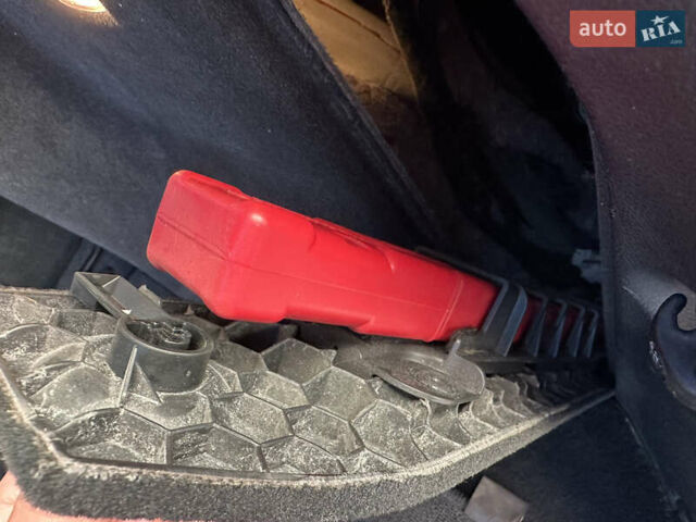 Черный Мерседес ГЛК-Класс, объемом двигателя 2.14 л и пробегом 280 тыс. км за 12650 $, фото 181 на Automoto.ua