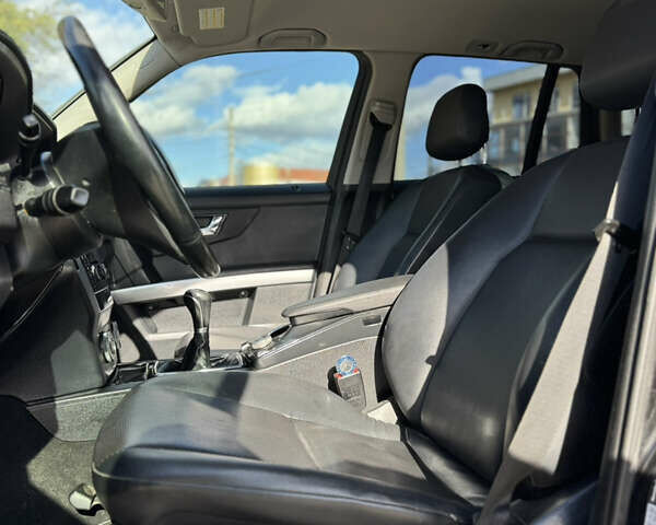 Черный Мерседес ГЛК-Класс, объемом двигателя 2.14 л и пробегом 224 тыс. км за 13300 $, фото 25 на Automoto.ua